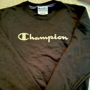 Women’s small black champion sweater. Like new.